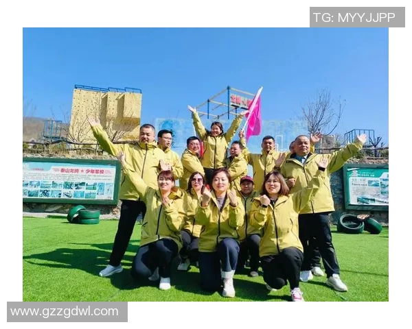 广州篮球队团队协作的力量与默契探讨篮球运动的魅力与发展 广州篮球队团队协作的力量与默契探讨篮球运动的魅力与发展