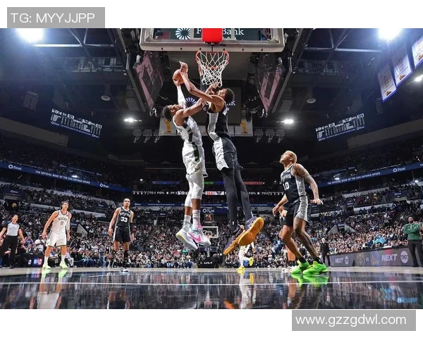 文班亚马首场比赛表现耀眼五次盖帽和隔扣字母哥引发热烈讨论