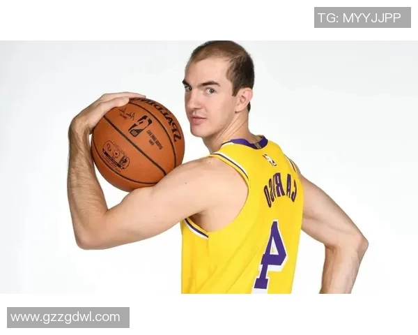 亚历克斯卡鲁索的篮球之路与成长故事探秘