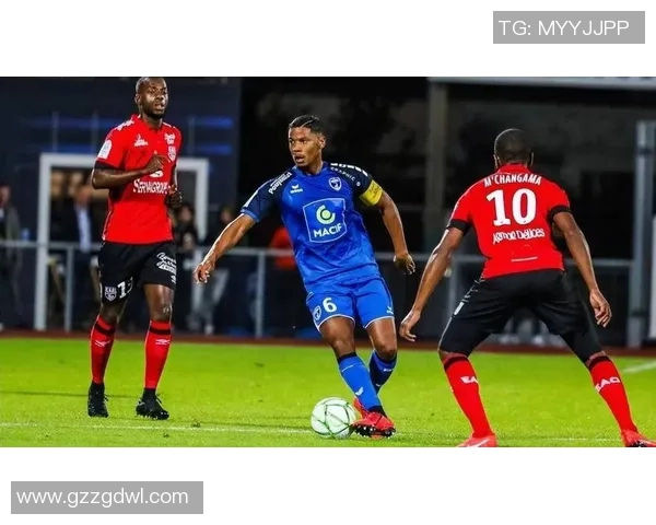 格勒诺布与巴黎FC的激战揭幕法乙新篇章，谁能笑到最后