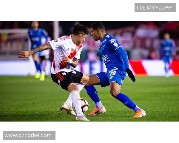 河床与巴拉纳竞技的巅峰对决谁能在南美赛场上笑到最后