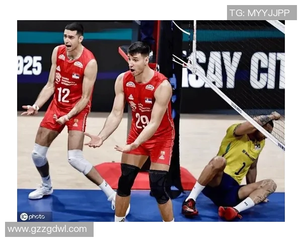 巴西男排与俄罗斯队激战正酣谁将赢得这场巅峰对决