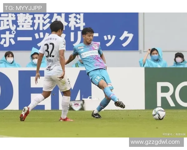 香港足球队迎战鸟栖沙岩挑战赛精彩对决即将上演 香港足球队迎战鸟栖沙岩挑战赛精彩对决即将上演