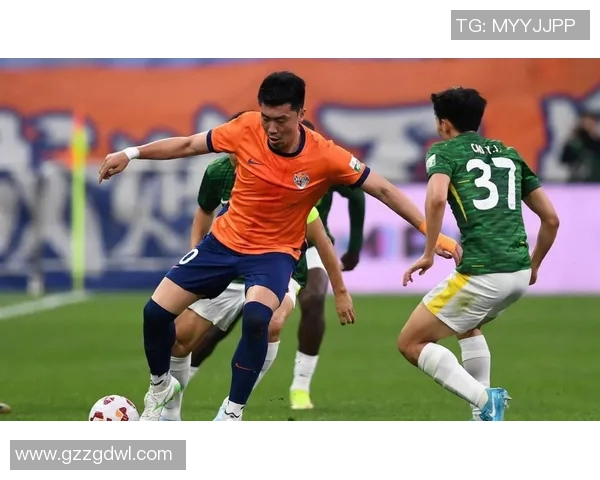 国安与鲁能对决主裁判表现分析及比赛影响探讨 国安与鲁能对决主裁判表现分析及比赛影响探讨