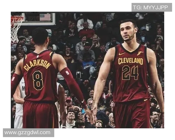 巴特与艾拉斯激战正酣比分悬念不断引发球迷热议 巴特与艾拉斯激战正酣比分悬念不断引发球迷热议