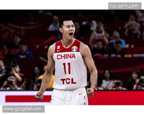 易建联:从篮球场上的传奇到社会责任的践行者,探索他的职业生涯与人生哲学 易建联:从篮球场上的传奇到社会责任的践行者,探索他的职业生涯与人生哲学