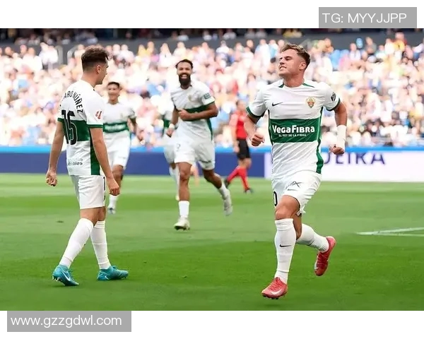 皇家贝蒂斯主场迎战埃尔切争夺西甲宝贵积分的精彩对决 皇家贝蒂斯主场迎战埃尔切争夺西甲宝贵积分的精彩对决